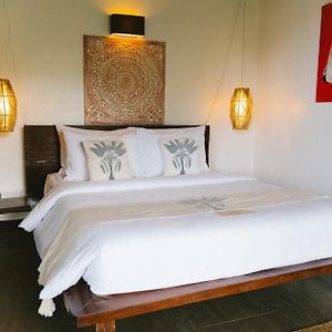 Cadlao Resort And Restaurant